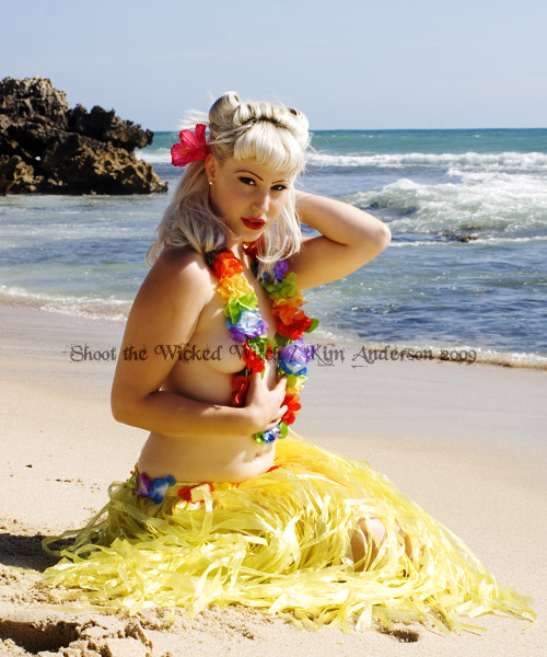 Shoot the Wicked Witch - Hula Girl