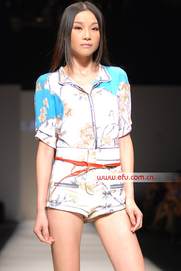 胡珉斐   Evla  Hu