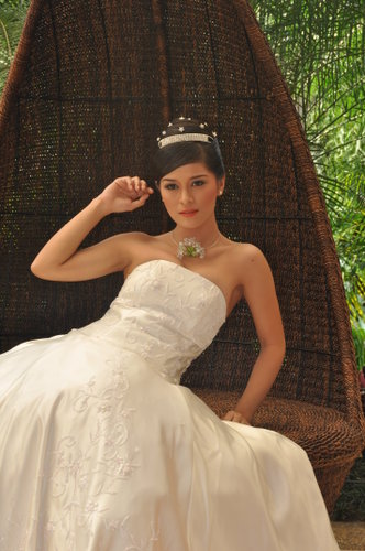 Bridal Hair and Makeup by Jorems