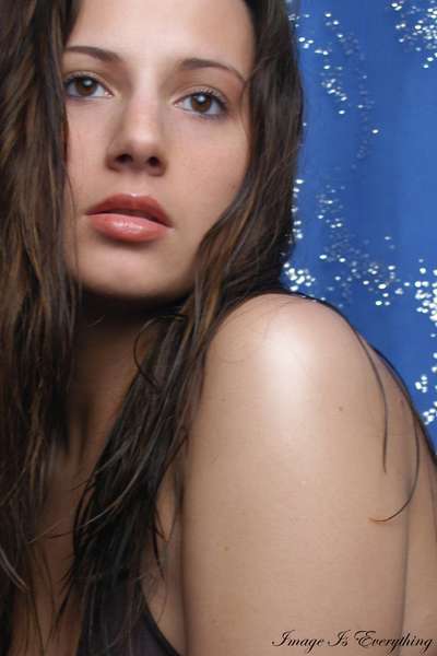 Alicia Mendiola - Sparkle