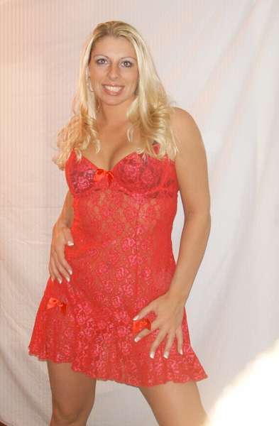 Amanda Marchand - Lady in Red