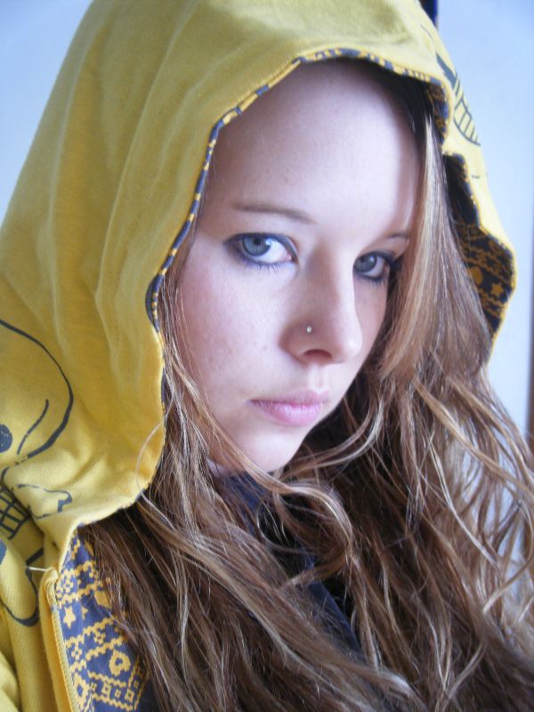 nikki - stare