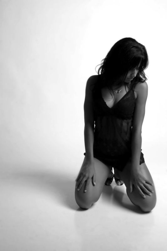 Miss Benilda - Alone