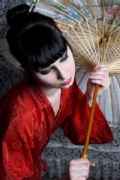 Mindy Lee - "The pause between gasps of air"