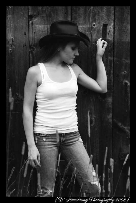 Kelly Armstrong - Country