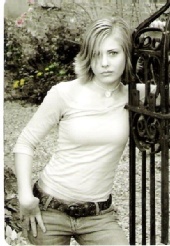 Kaylynn Hosch - BW gate