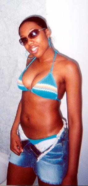 Tiffona Fontee - Spring Break 2004