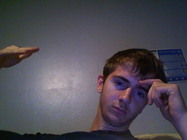 Joe - Throwin Signs Up