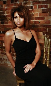 Nicole - Photo used in Sourthern Wedding Style Magazine