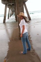 Kristina Sellars - Quiet Walk on the Beach!