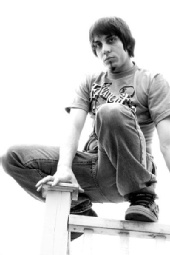 Bryan Lombardo - Pose