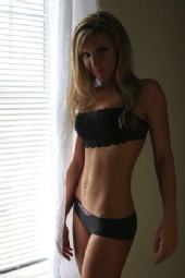 Amber Nichelle - Natural Light