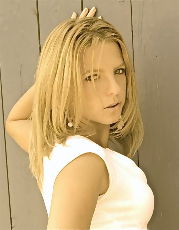 Jen . - Head shot