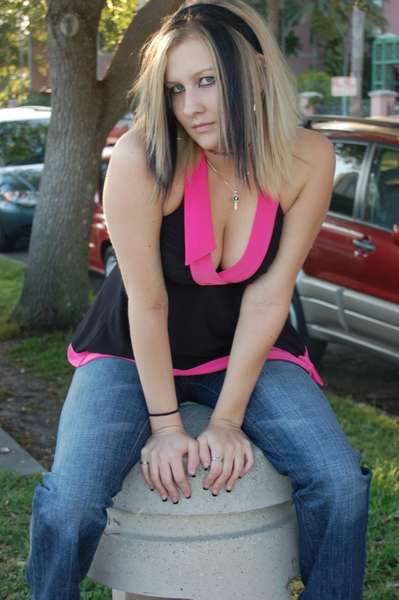 UnbeLITAble - Sexy
