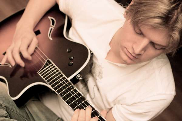 Huck Walton - Antique