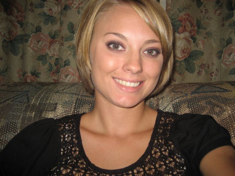 Nikki - Short hair