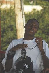 Lee - PHOTOSHOOT PIC 2