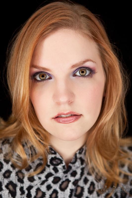 Dani Lyn - headshot