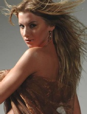 Lucretzia