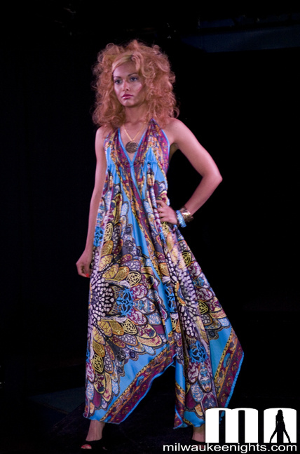 Ria - Viktor Viktoria Fashion Show