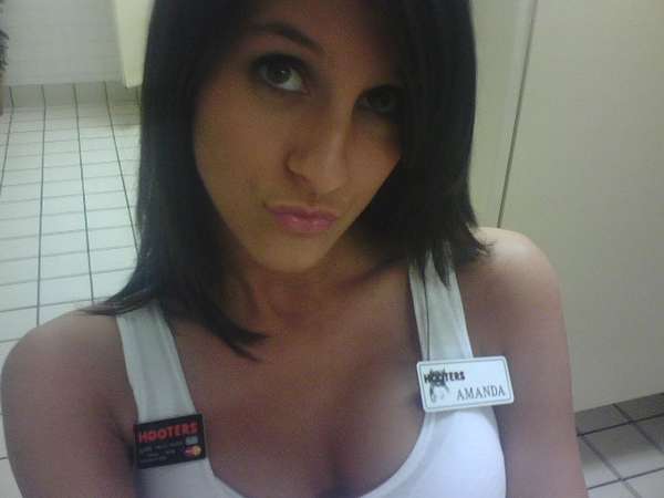 amanda mccall - Hooters