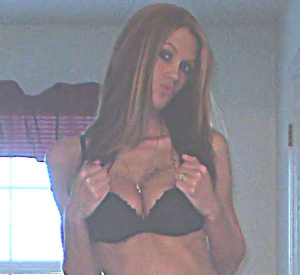 Jessica Hardesty - naturally sexy