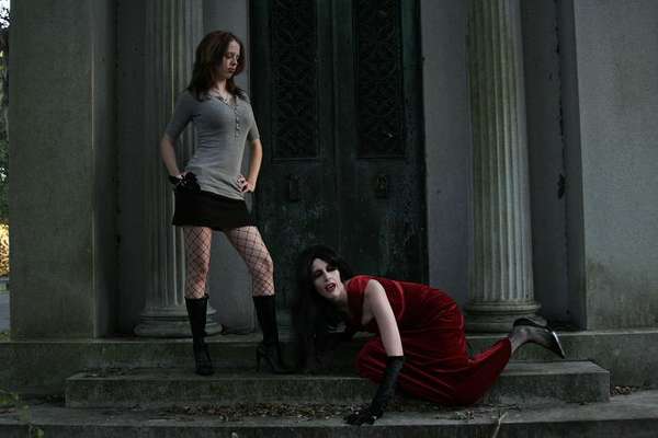 Vintagevamp - Graveyard Shoot