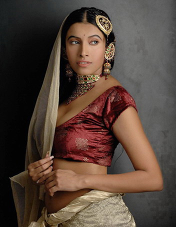 maushmi udeshi - maushmi udeshi- kalajee jewels campaign, india.