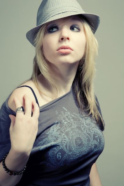 Laura O - Punky Heart