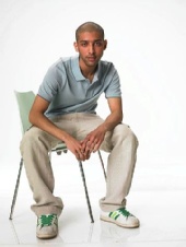t2suli - red chair