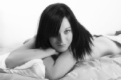 Loella - black and white