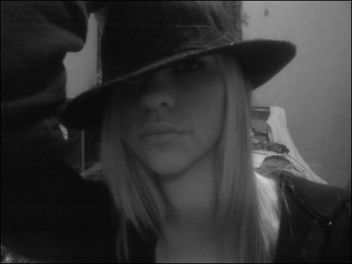 Stephie - My Gangster Hat