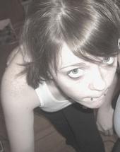 Ariel :] - Black/White