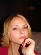 Justine -  Another angle  i shot my self with short hair (not alot of lighting)