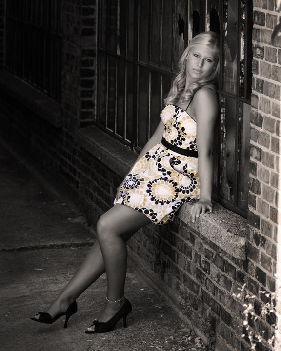 Kelsey - kelsey in alley