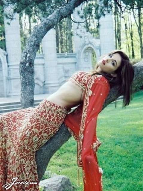 TayyKlotz - Pakistani Bride