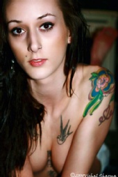 FromMiddleFingersToHugs