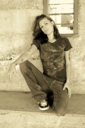 lyssa jane - photo by shutter bugg