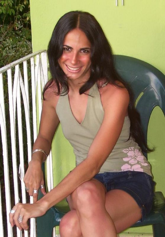 Gia - Waiting...