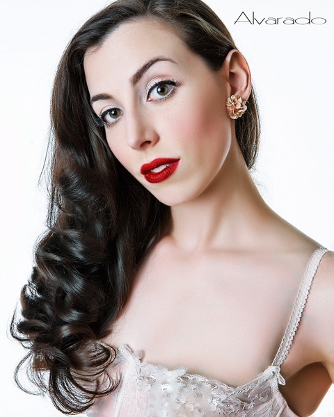 evie lovelle - Headshot