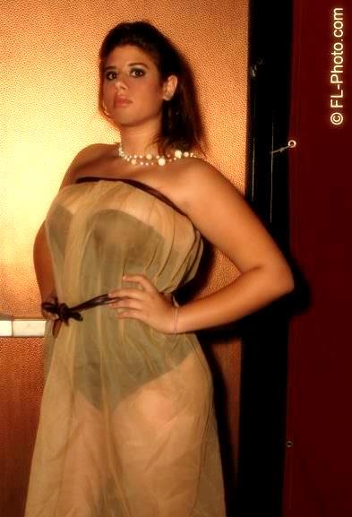 Sharon Ivanka - La Vie en Rose at the FDE