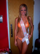 Jenna Thornhill - hooters international bikini contest