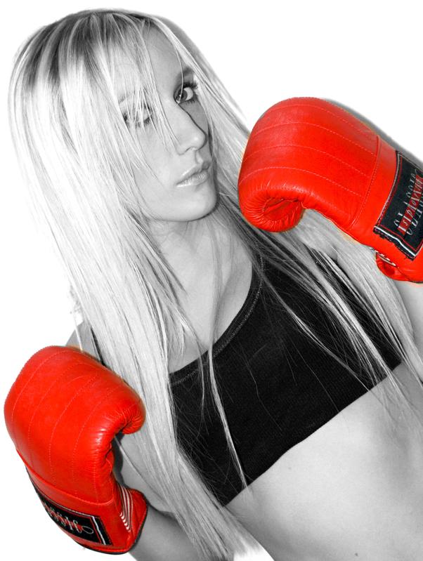 Suzannabooty - Boxing