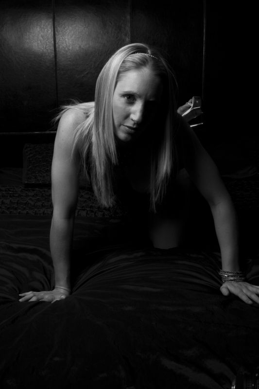 Ceri - B&W Crawling