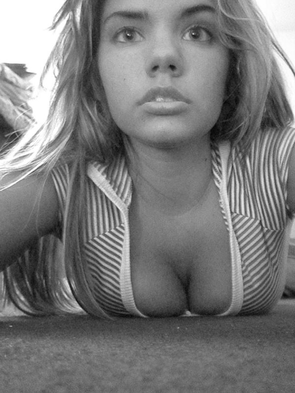 Lauren - Black_n_white