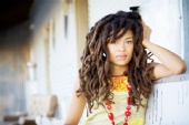 Valerie June - Red, Red and more Red