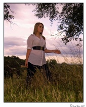 Hannah Olding - Outdoor location shoot