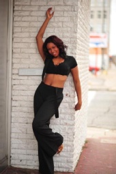 Jasmine Soleil - brick
