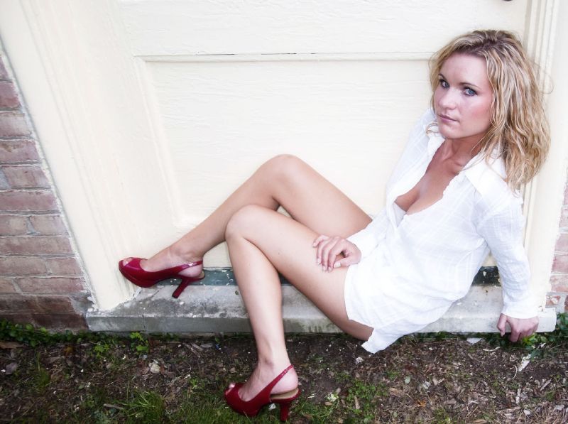 Julie Pittman - Night Shirt