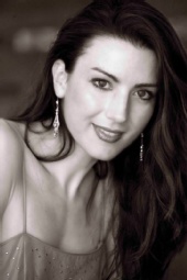 Bex - headshot